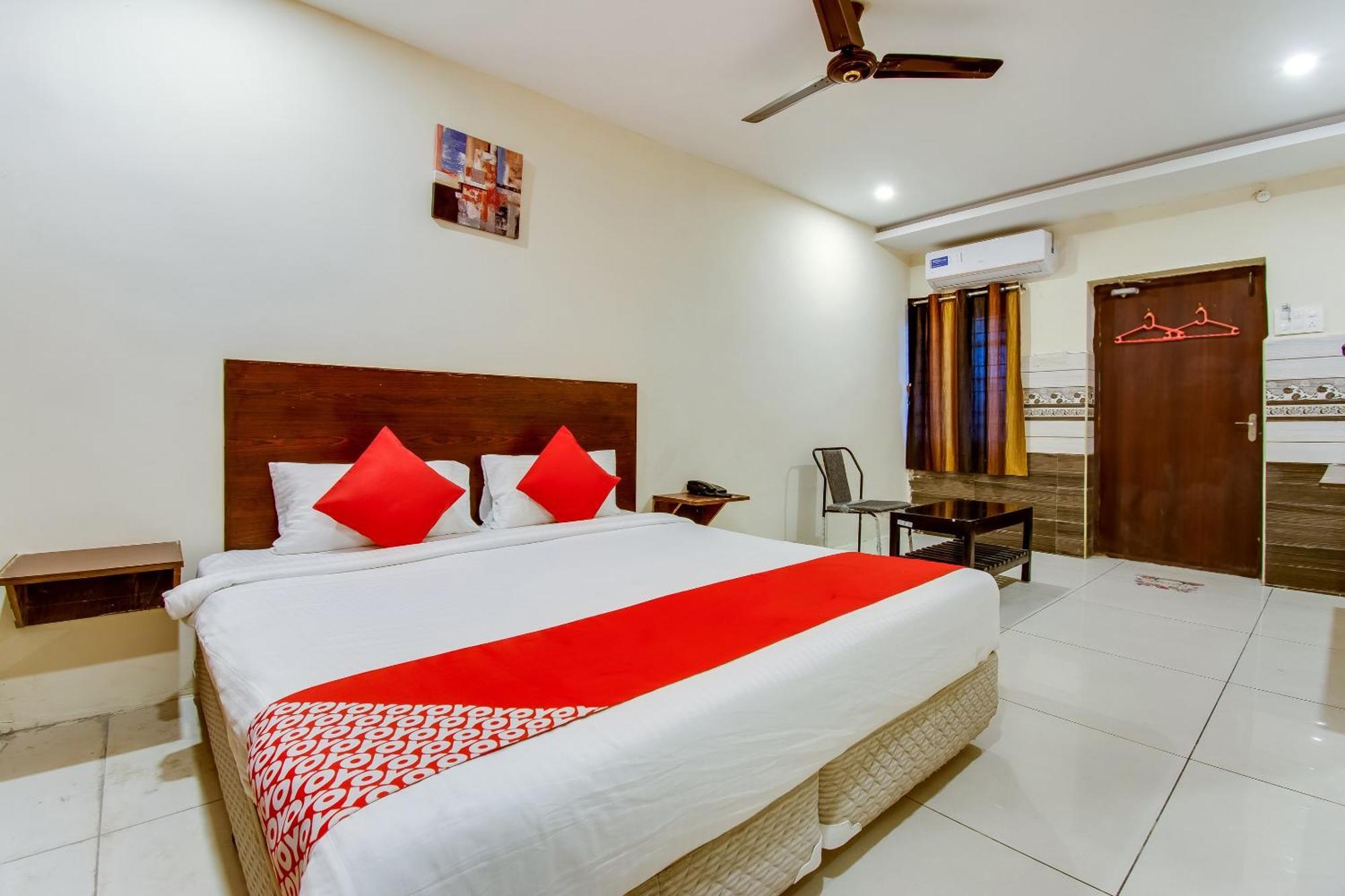 Oyo Akshaya Nest Hotel Vijayawada Luaran gambar